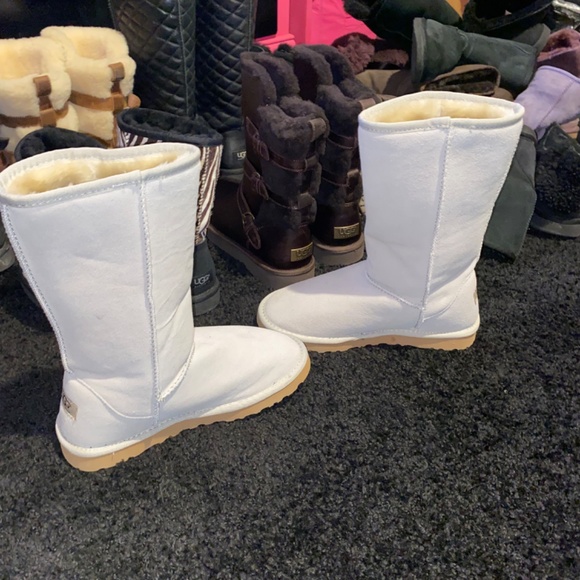 Brand New Tall Light Blue Uggs Size 9 - Picture 6 of 7